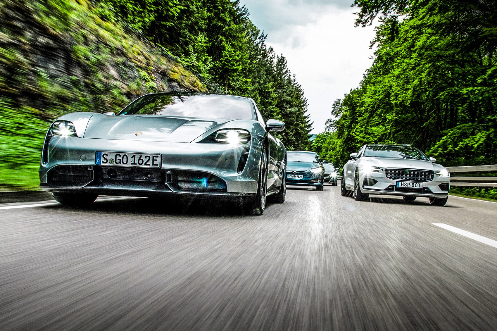 een schuldeiser Specifiek Correspondent Porsche Taycan vs Tesla Model S vs BMW M5 vs Polestar 1 group test (2020)  review | CAR Magazine