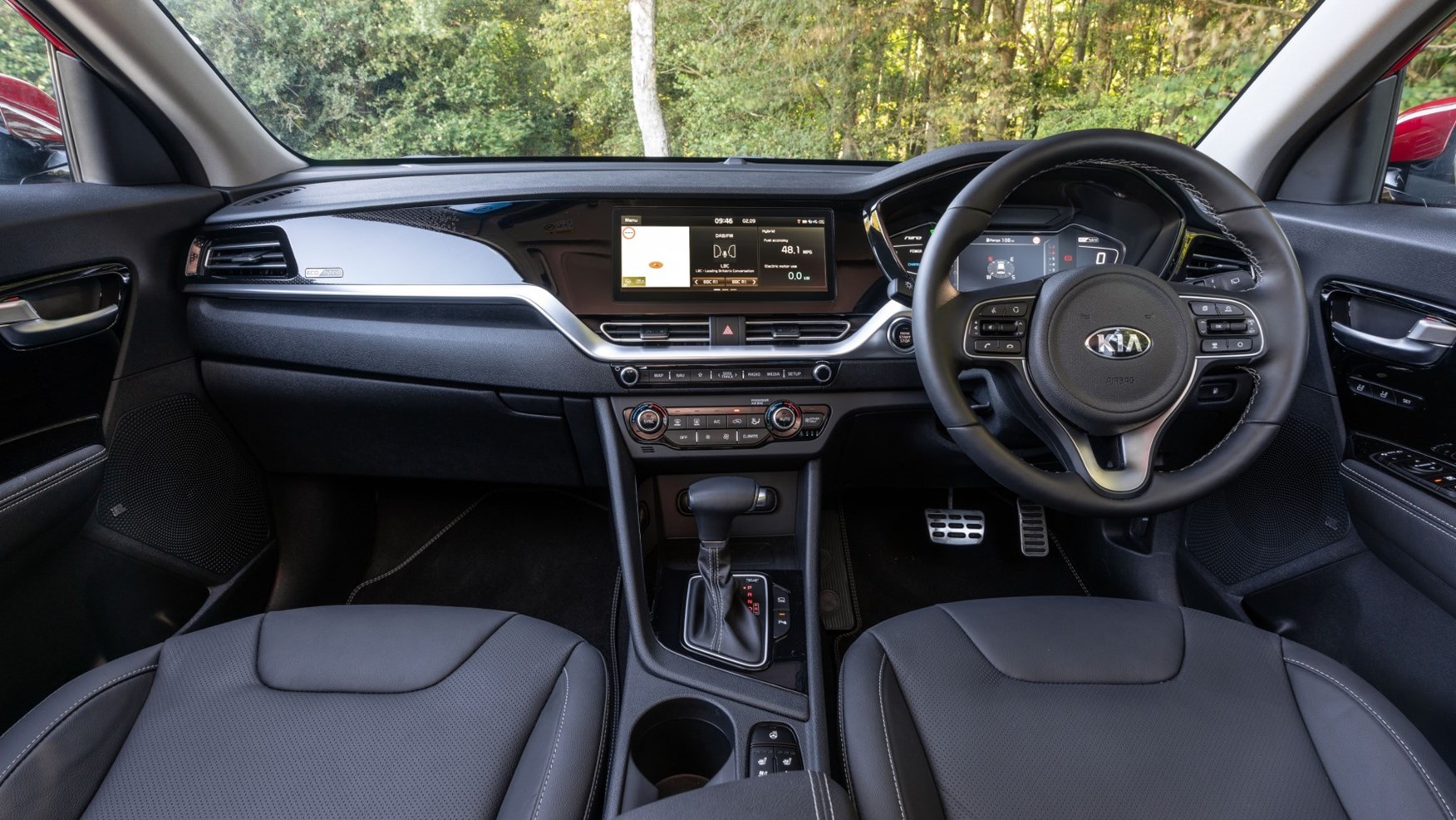 Kia Niro Hybrid review: a thrifty companion | CAR Magazine