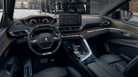 2020 Peugeot 5008 interior