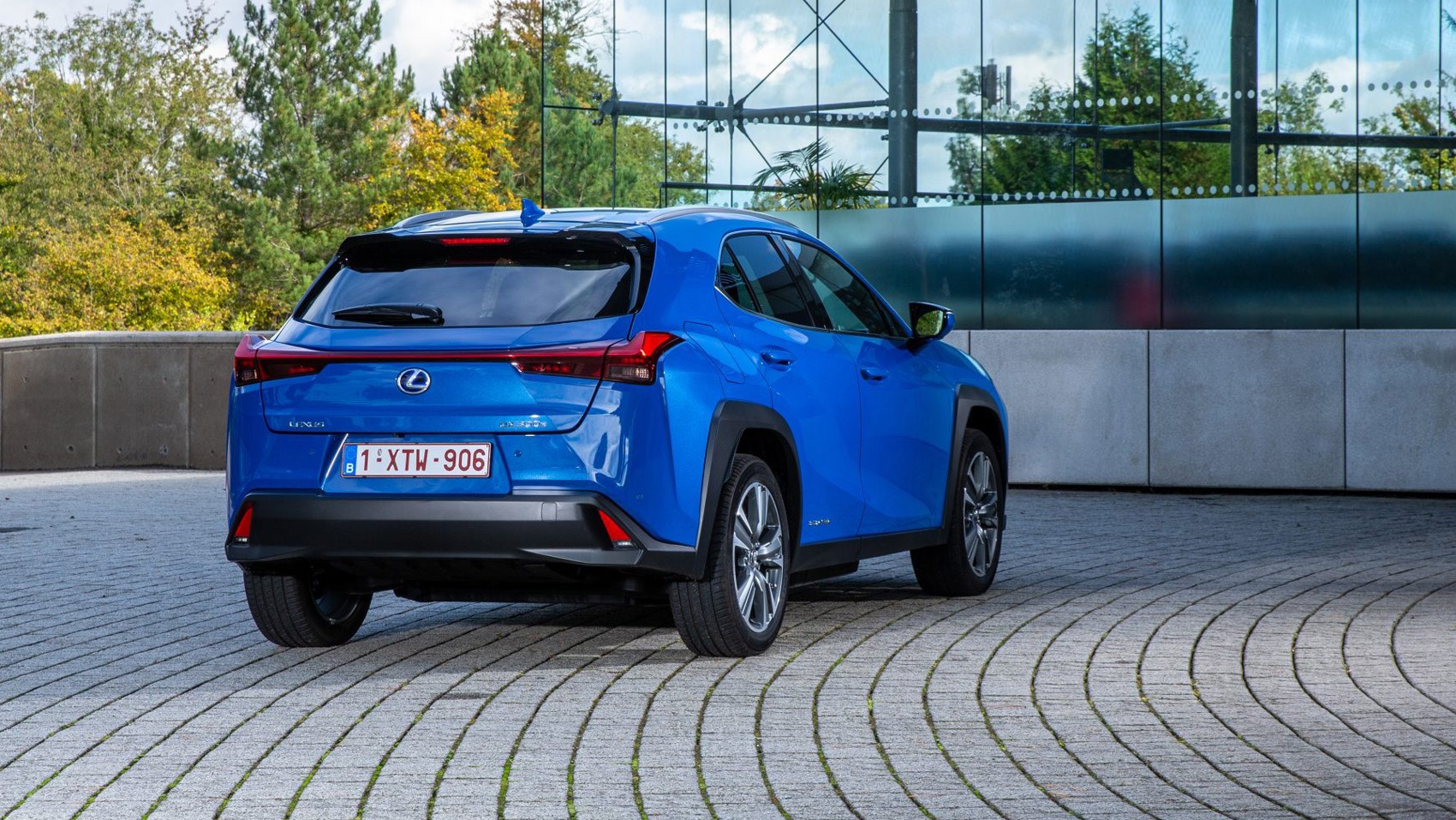 Lexus UX electric