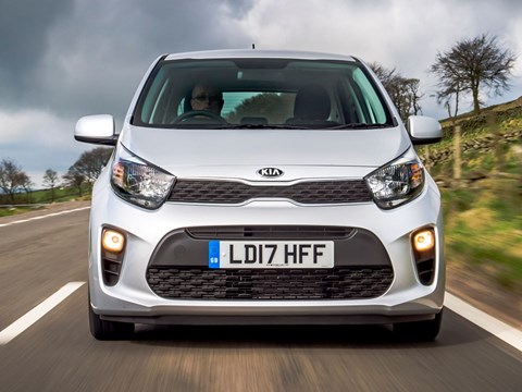 Kia Picanto moving