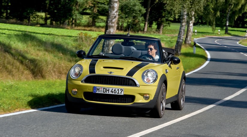 Mini Convertible Cooper S 09 Review Car Magazine