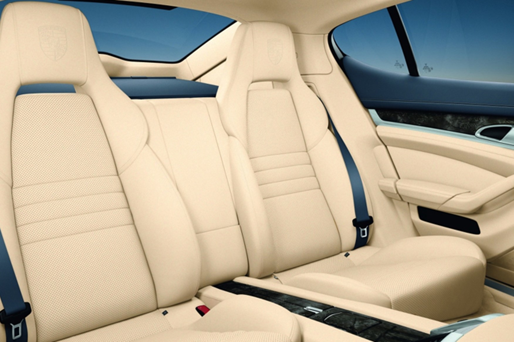 porsche panamera isofix