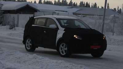 Kia’s new Sportage (2010) spied in the snow