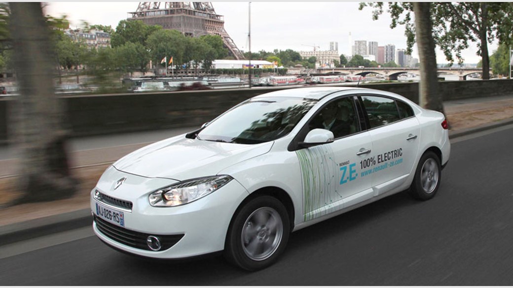 Renault Fluence Ze Electric Car 2017 Prototype Review Magazine Renault Fluence Ze Electric Car 2017 Prototype Review