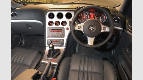 Alfa Romeo 159 Sportwagon 2 0 Jtdm Ti 2011 Review Car