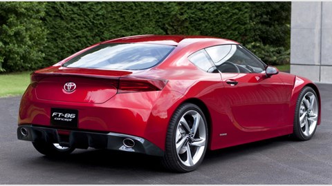 Toyota GT86 coupe (2012) CAR review 