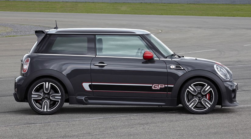 Mini John Cooper Works Gp 2017 Full Specs And Stats Car Magazine Mini Trick Wheels Tyres And Dampers See It At Paris From September 2017