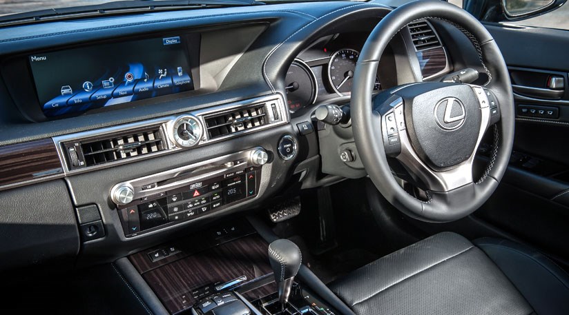 https://car-images.bauersecure.com/upload/30078/images/1752x1168/00026416a8c3-f928-4ae1-a.jpg?mode=max&quality=90&scale=down