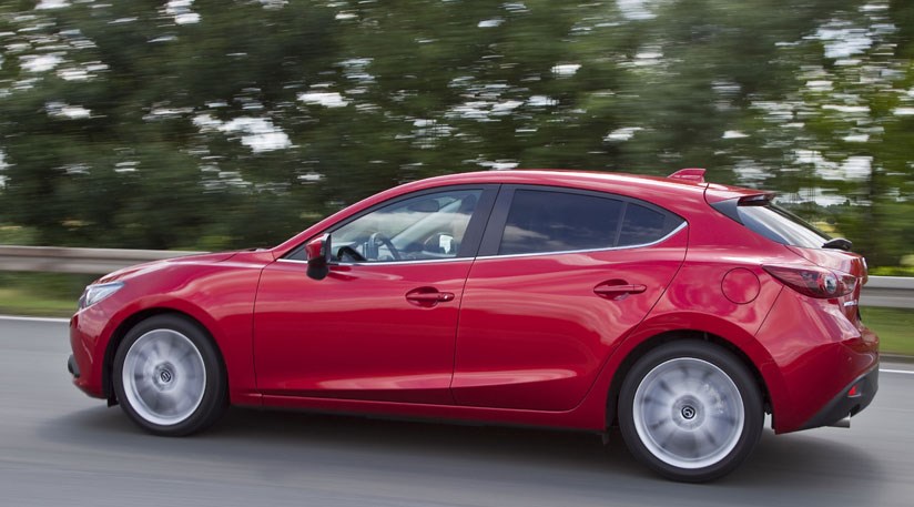 Mazda 3 2 0 Sport Nav 13 Review Car Magazine