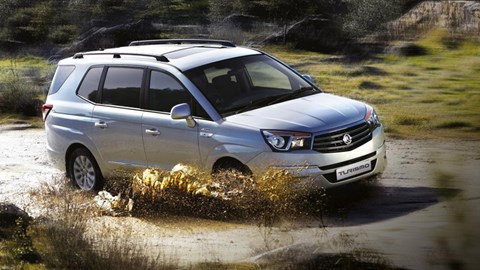 Ssangyong Turismo 2 0 E Xdi 2014 Review Car Magazine