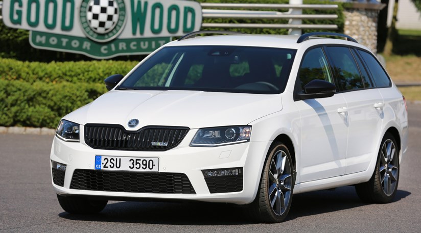 Skoda Octavia Vrs Estate 2 0 Tdi 14 Review Car Magazine