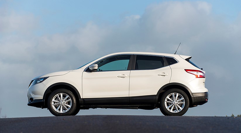 Nissan Qashqai 1 2 Dig T Acenta Premium 2014 Review Car Magazine