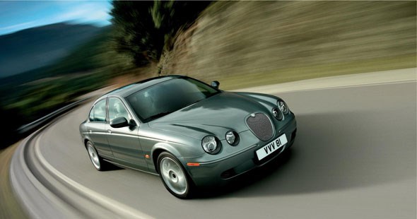 Jaguar S-type (2008): one of Mark Fields' first challenges at PAG