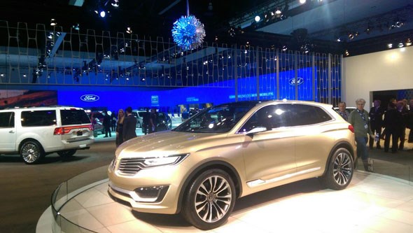 Lincoln stand LA show