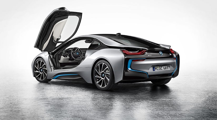 Bmw I8s 2016 The Brawnier Hybrid For S 100th Car Magazine Car Magazine Scissor Doors A Bmw I8 Hallmark