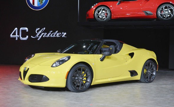Alfa Romeo 4C Spider Detroit