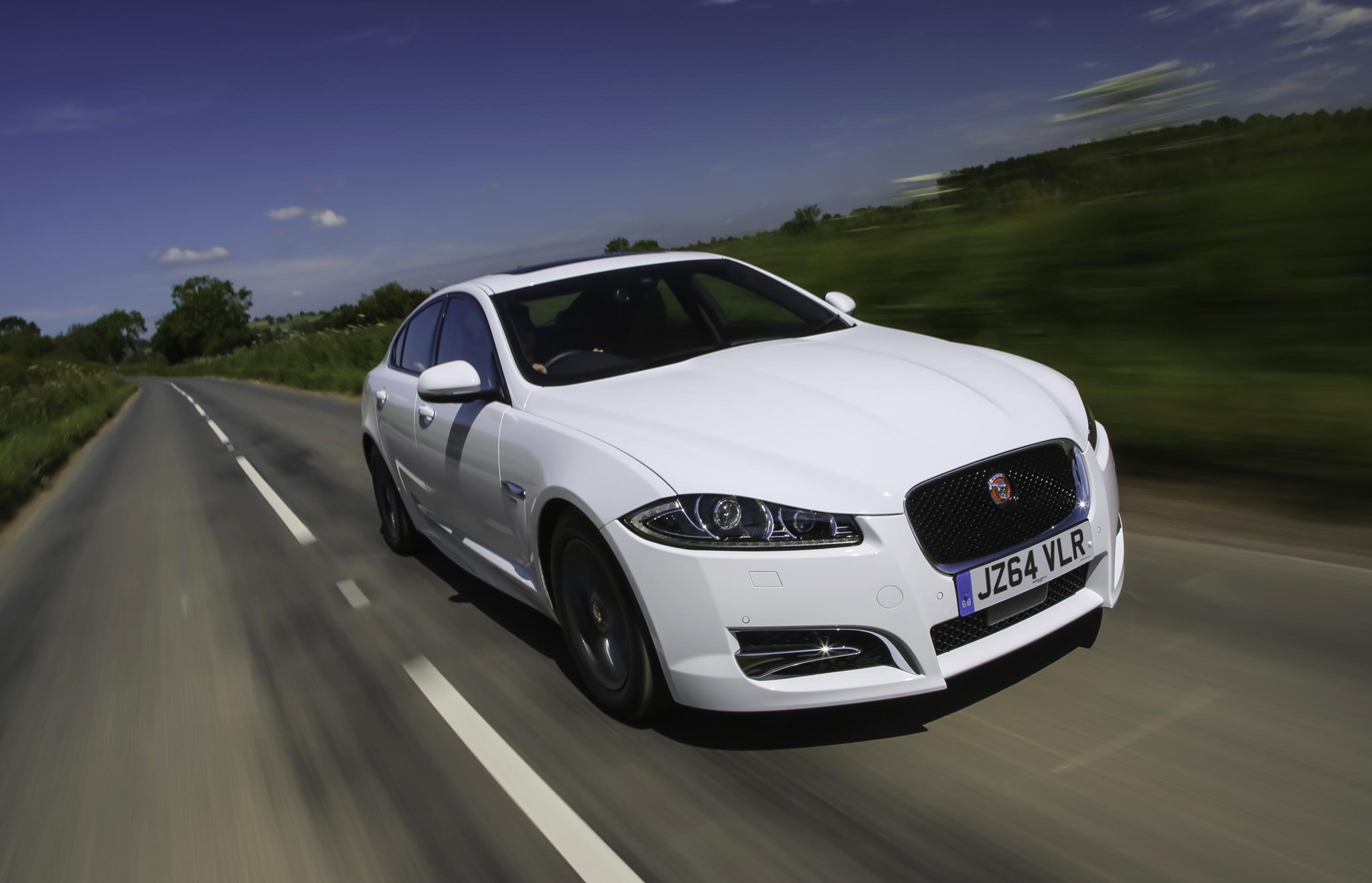 Jaguar Xe R Sport 2015