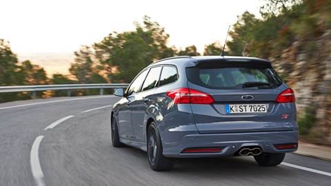 Ford Focus St 2 0 Ecoboost Estate 15 Review Car Magazine