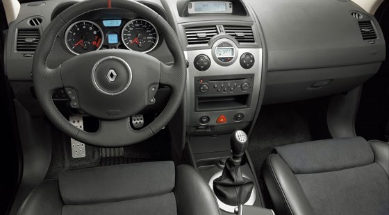 Renaultsport Megane 2 0 dCi 175 (2007) review CAR Magazine