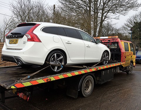 Our Volvo V60 PHEV was stricken by a flat tyre