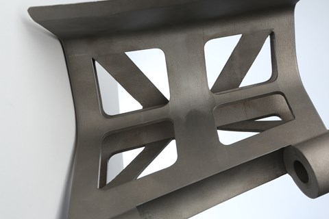 3D-printed titanium hinges