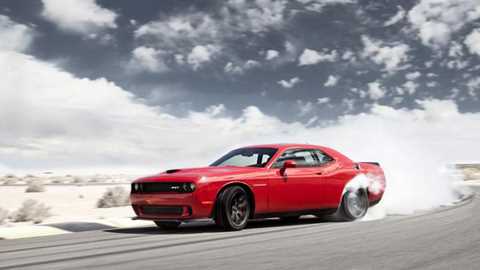 Dodge Challenger SRT Hellcat: feeling brave enough for a 707bhp muscle car