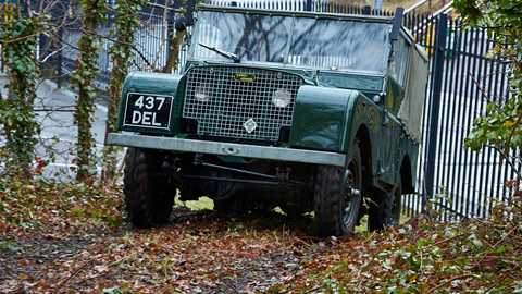 Driving a 1949 Land Rover Series 1