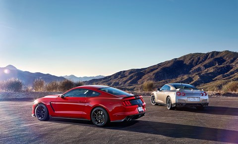 Mustang vs GT-R