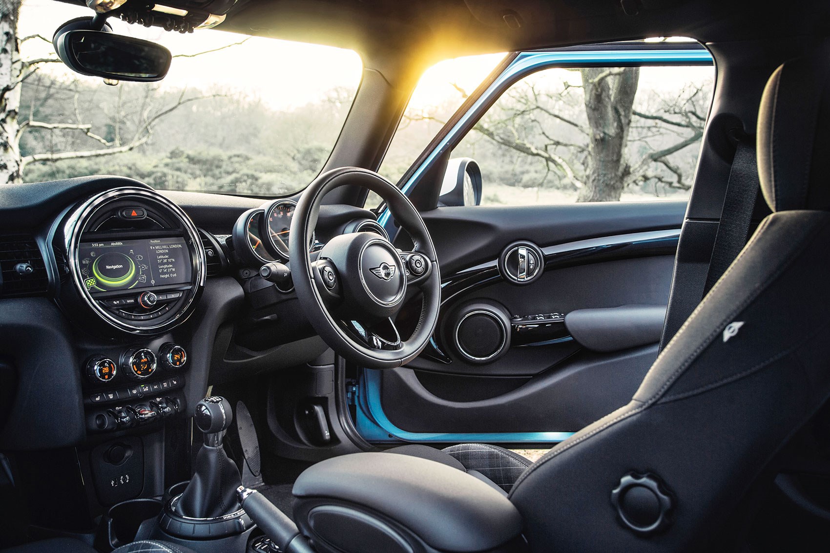2015 MINI Cooper 5-Door and 3-Door - Rear