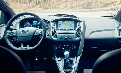 Ford Focus RS cabin