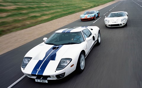 Ford GTs with and without the 40 bit