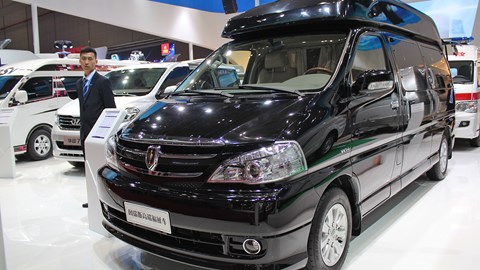 Shanghai motor show 2015 van