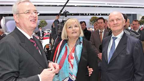 Martin Winterkorn (left), with Ursula and Ferdinand Piech