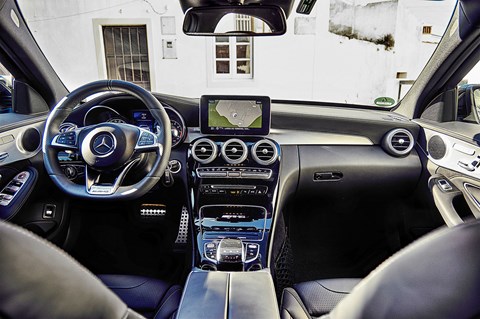 The cabin of the C63 AMG: a triumph