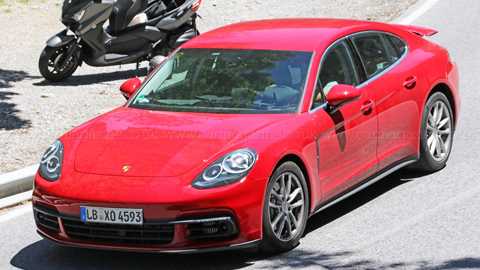 2016 Porsche Panamera spy shots