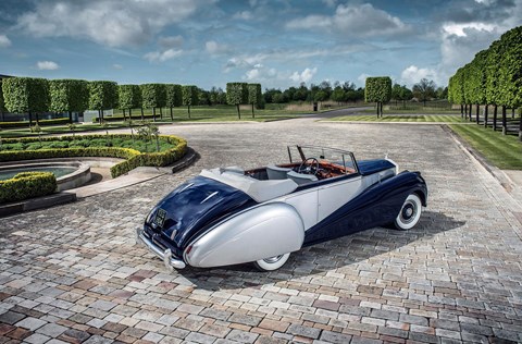 Rolls-Royce Silver Dawn of 1952: a very rare kind of Roller