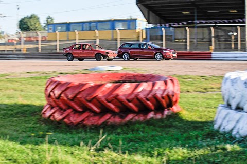 Ford Mondeo banger racing