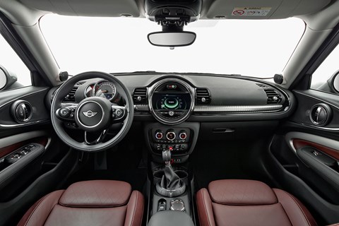 Cabin of new 2015 Clubman: standard Mini fare