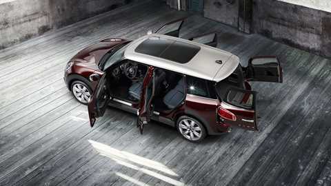 Barn-doors are back in fashion: the 2015 Mini Clubman