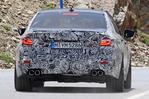 BMW M5 spy shots