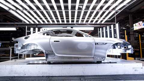 Jaguar Land Rover to build cars in Slovakia