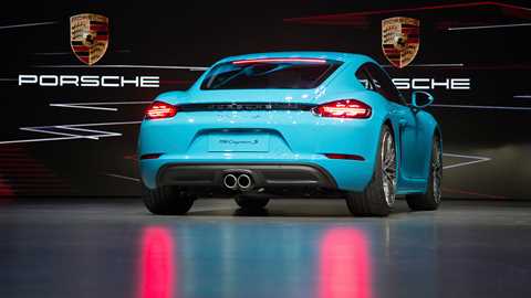 The new Porsche 718 Cayman arrives in Beijing