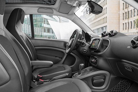 Inside the Smart Fortwo Brabus cabin