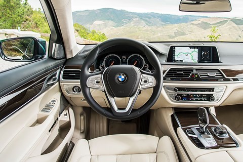 iDrive display can summon a 3D image of the car and its surroundings, for black-belt parking manoeuvres