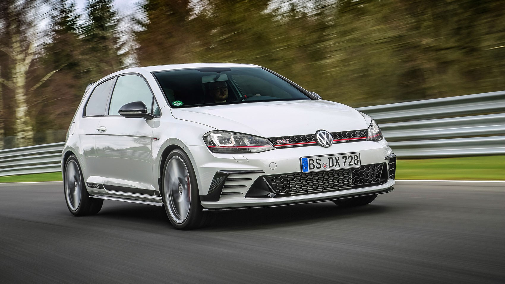 VW Golf GTI Clubsport S (2016) review | CAR Magazine
