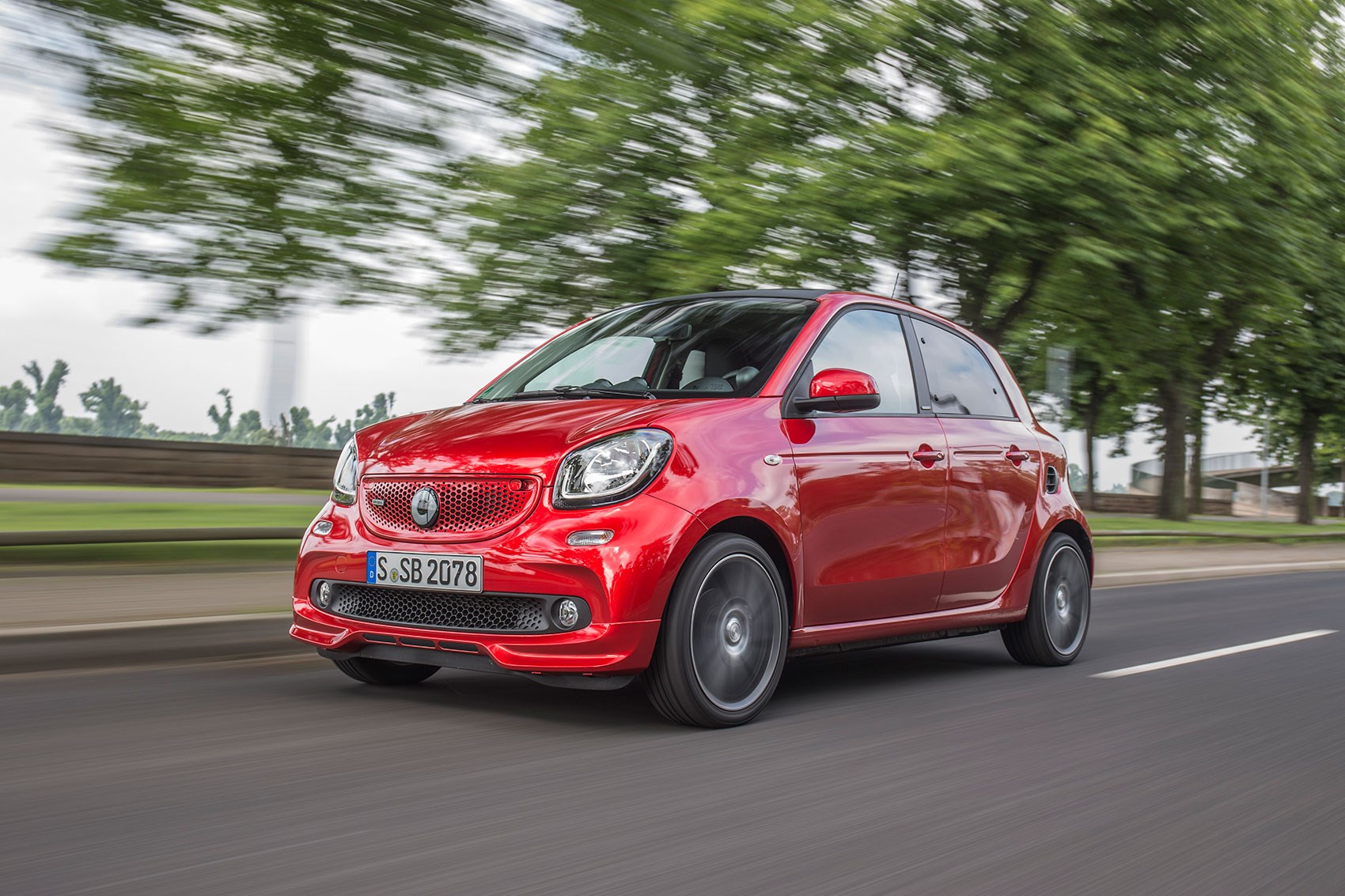 Smart ForFour Brabus (2016) review