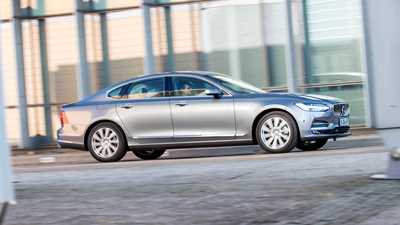 New 2017 Volvo S90 D4 Momentum review