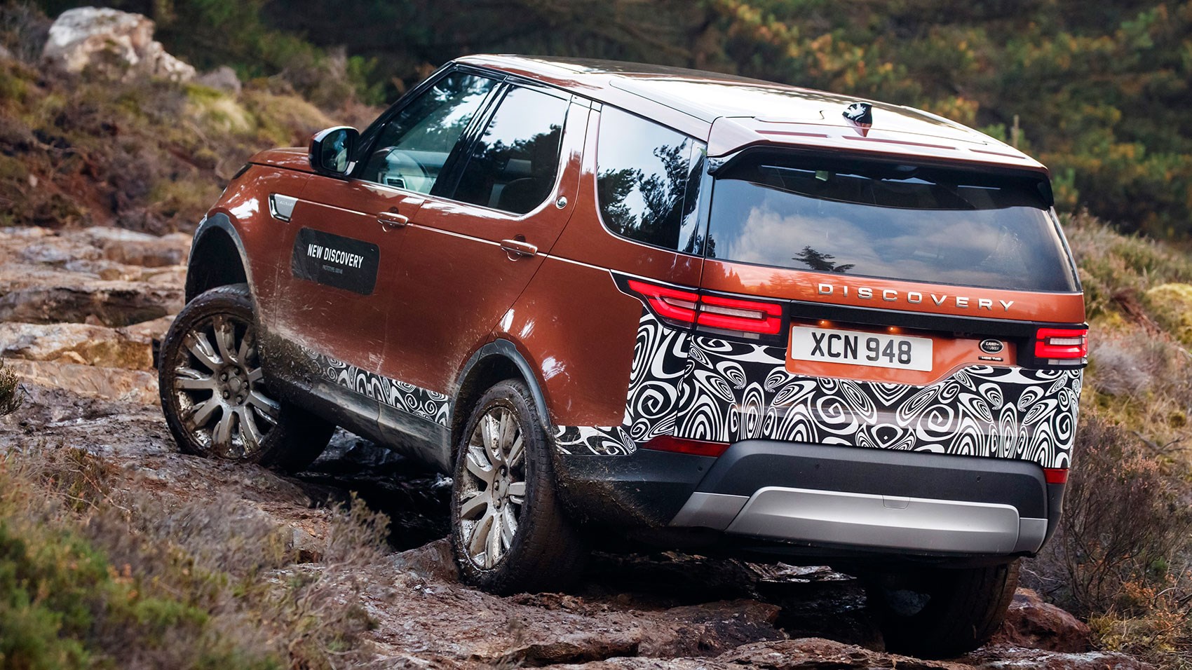 Тест дискавери. Land Rover Discovery 5. Ленд Ровер Дискавери 2017. Ленд Ровер Дискавери 5 поколения. Land Rover Discovery 5 Offroad.
