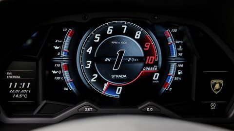 Videogame-like graphics dominate the digital dash